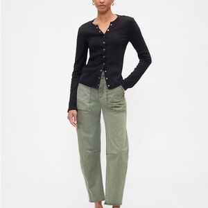 GAP Women's Barrel Khakis in Green